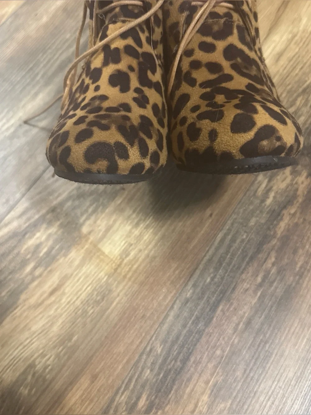 Bella Marie Womens Sally-5 Leopard Suede Wedge Heel Ankle Booties Boots Size 10